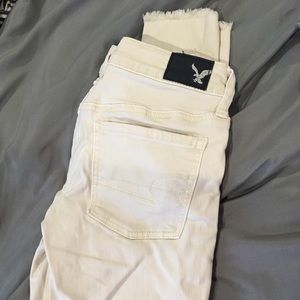 AE white jeans